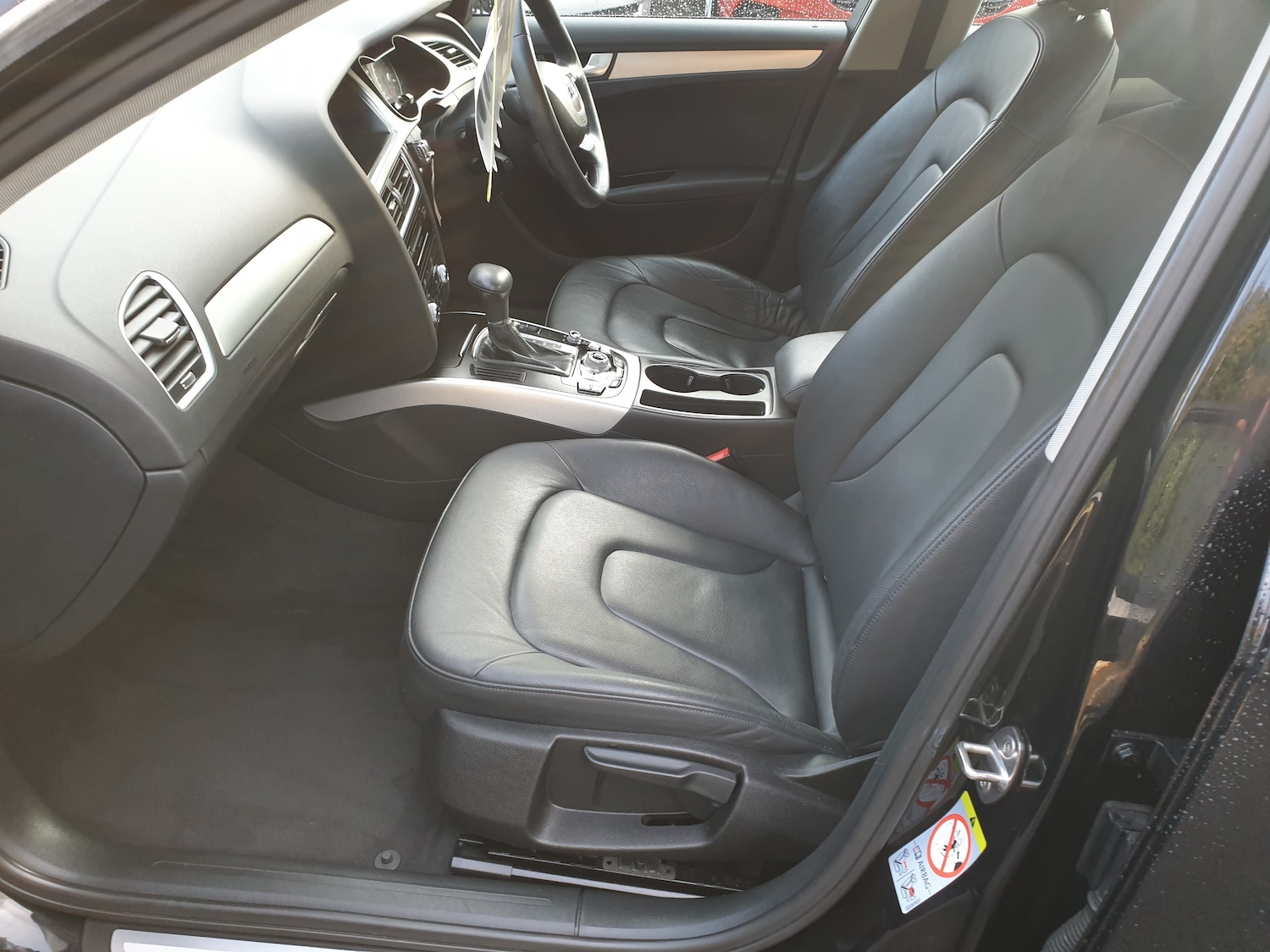 Used Audi A4 2013 for sale - 77470302: Photo 8