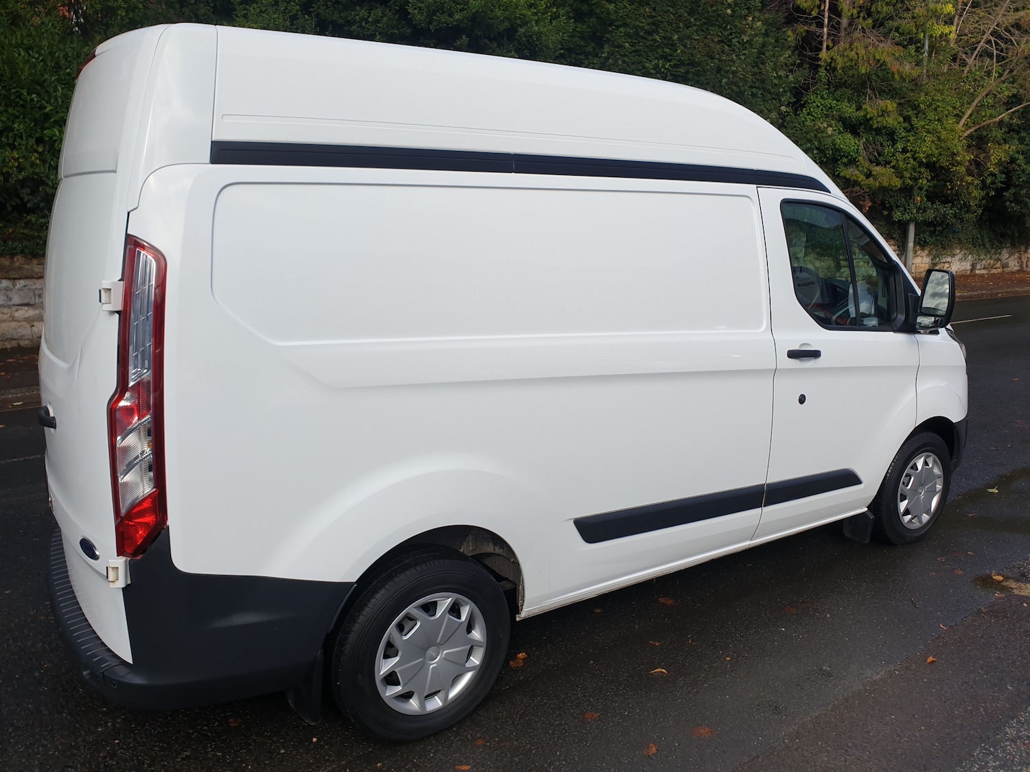Used Ford Transit Custom 2017 for sale - 77470321: Photo 2