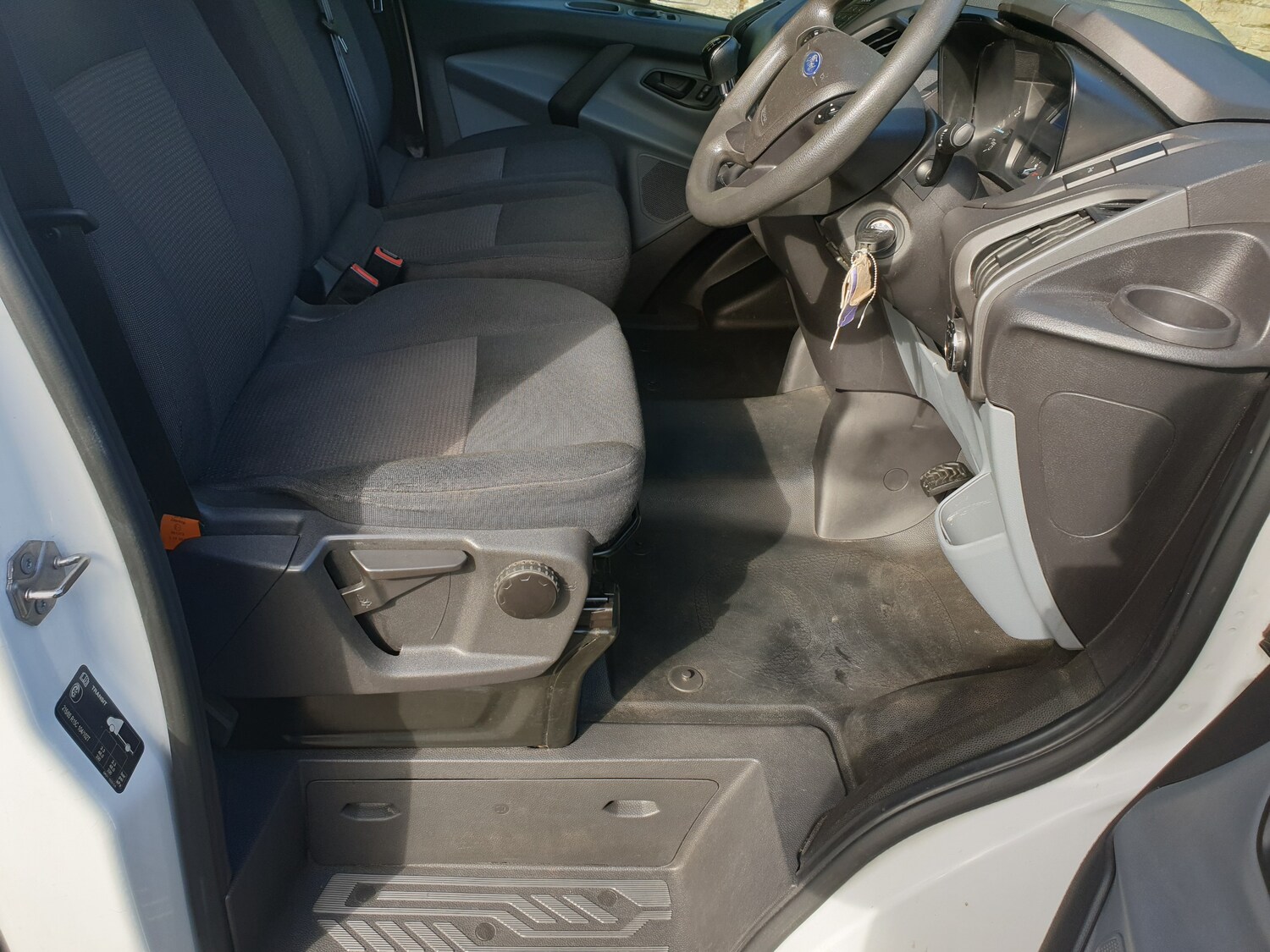 Used Ford Transit Custom 2017 for sale - 77470321: Photo 6