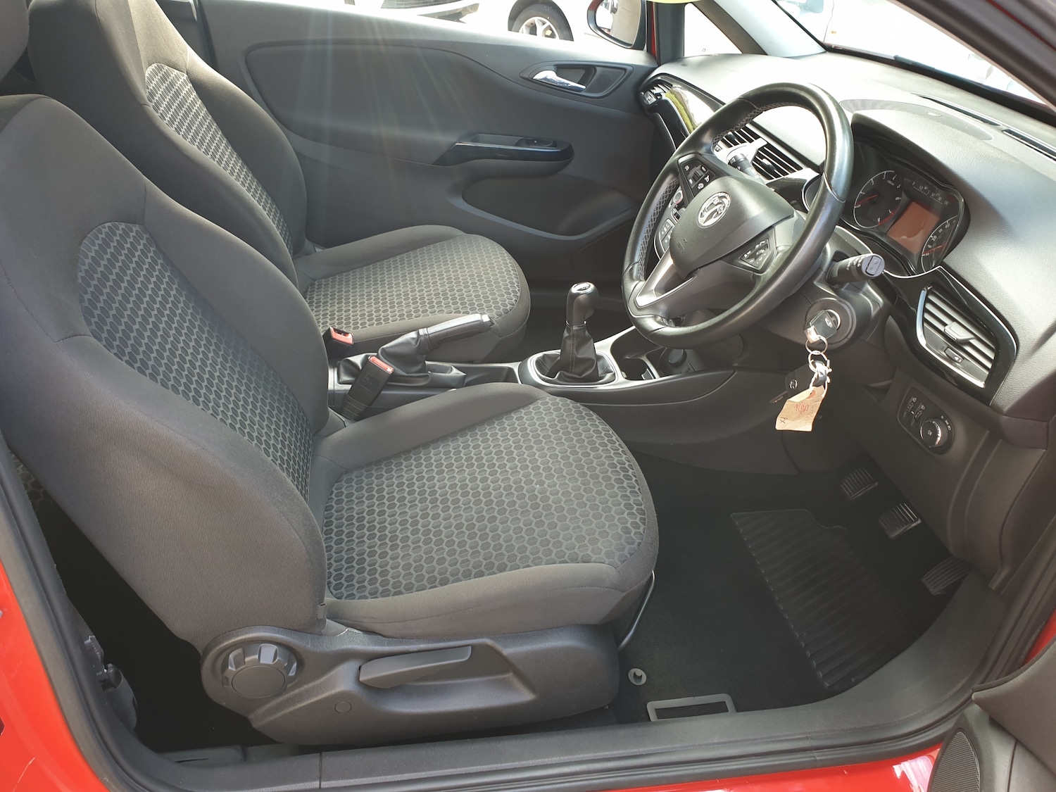 Used Vauxhall Corsa 2016 for sale - 77470318: Photo 5