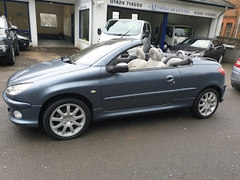 2007 (07) - 2.0 16v Allure Convertible 2dr Petrol Manual (204 g/km 138 bhp)