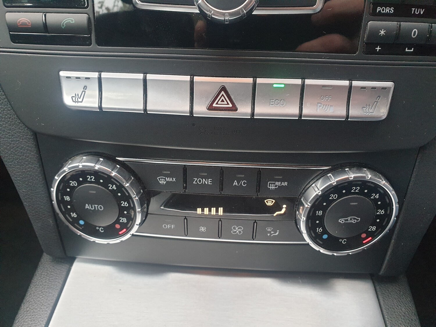 Used Mercedes-Benz C Class 2012 for sale - 77470315: Photo 14