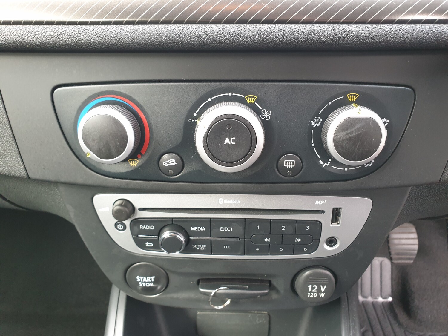 Used Renault Megane for sale - 78122240: Photo 12