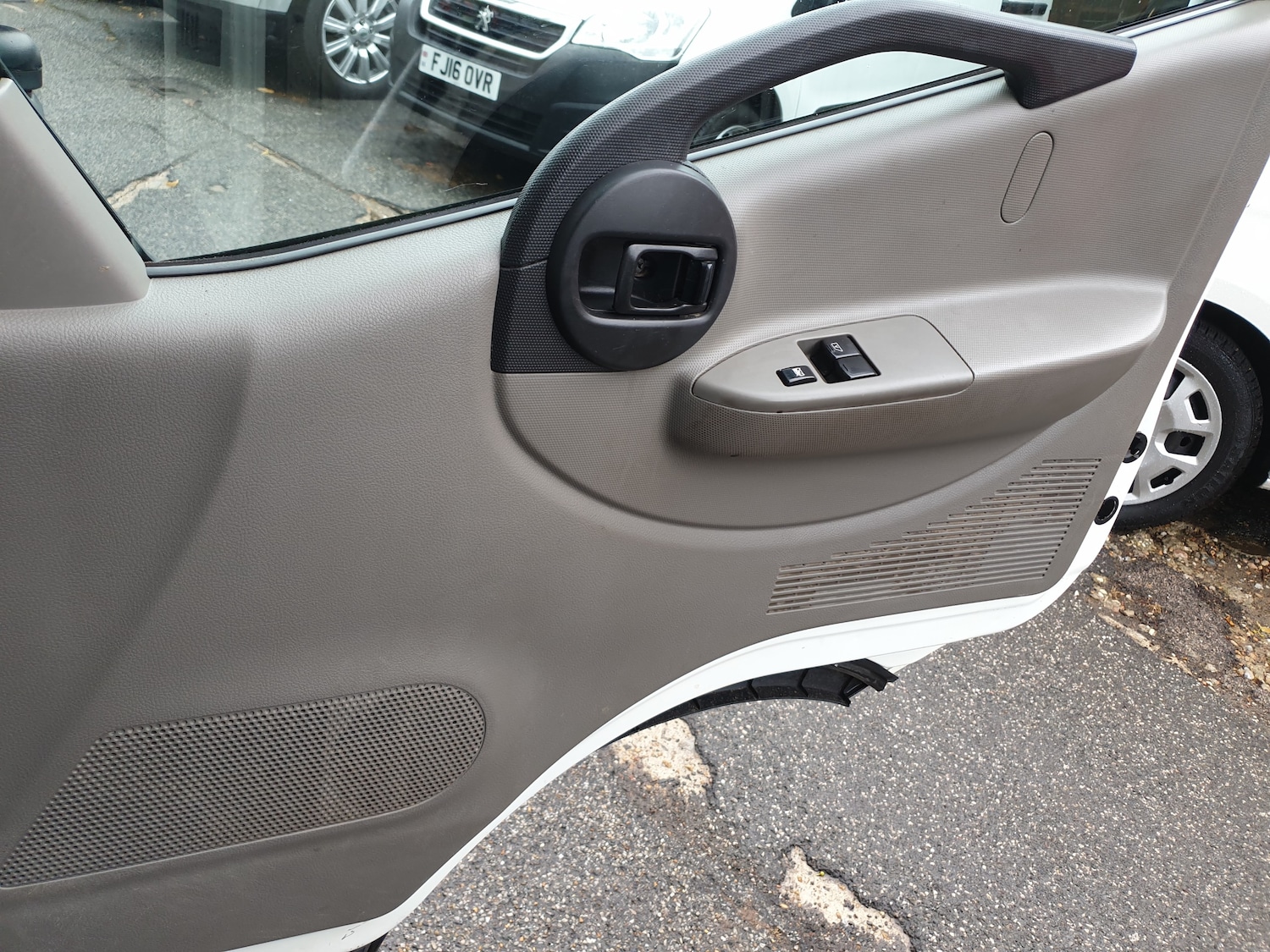 Used Nissan Cabstar 2016 for sale - 77470317: Photo 10