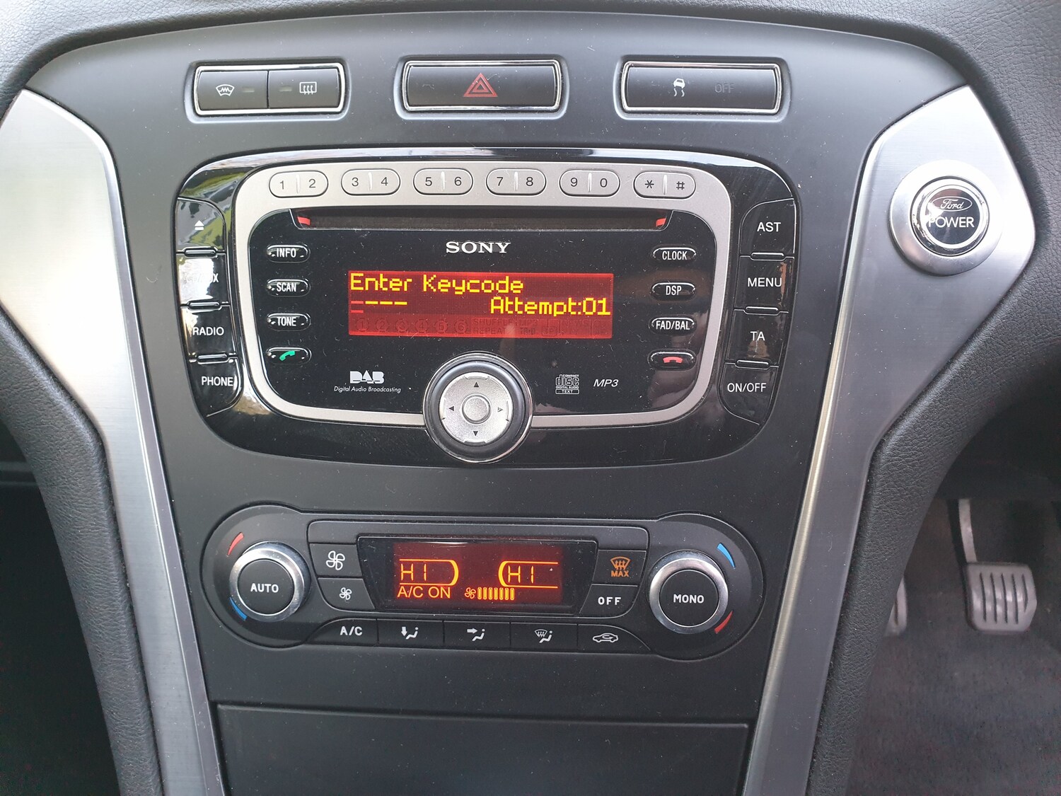 Used Ford Mondeo 2013 for sale - 77470305: Photo 19