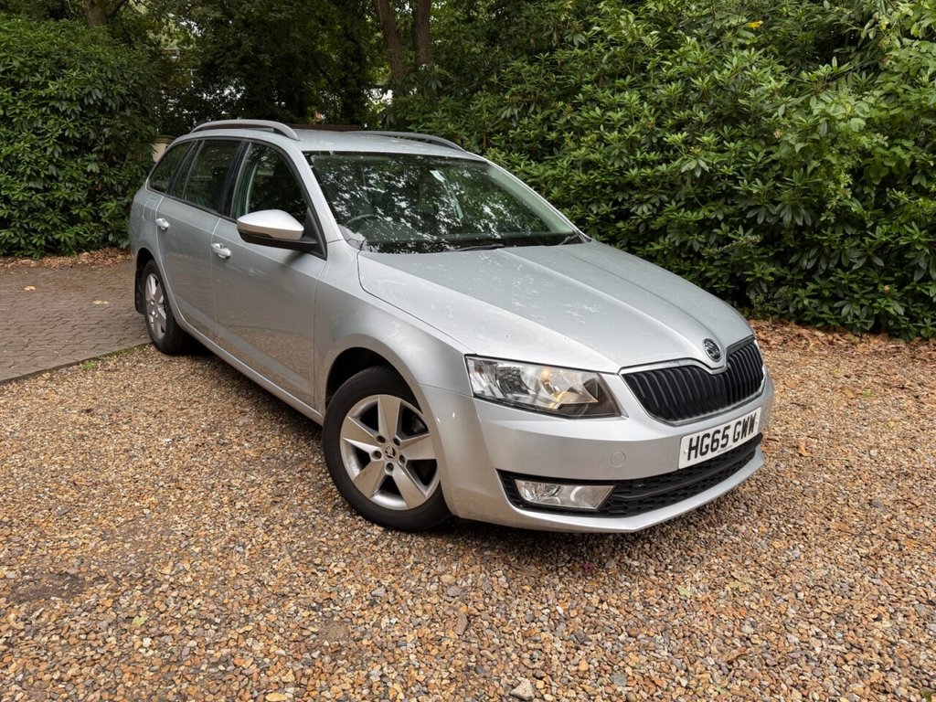Used Skoda Octavia 2015 for sale - 76061807: Photo 2