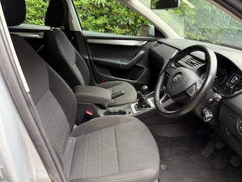 Used Skoda Octavia 2015 for sale - 76061807: Photo
