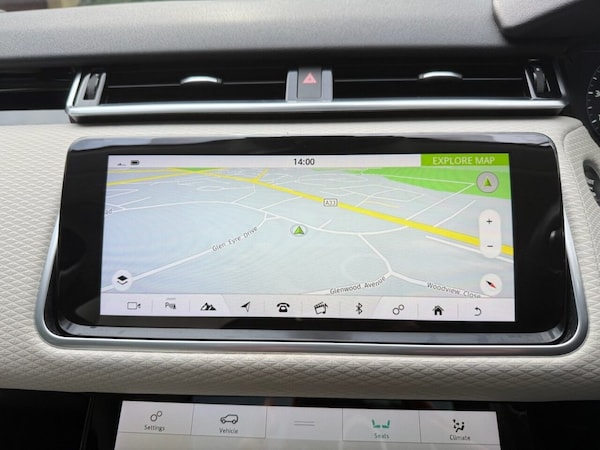 Used Land Rover Range Rover Velar 2017 for sale - 75699899: Photo 11