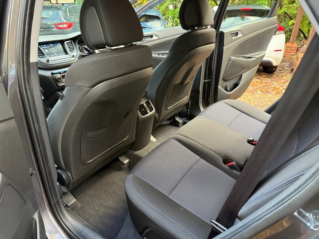 Used Hyundai TUCSON 2018 for sale - 76740268: Photo 8