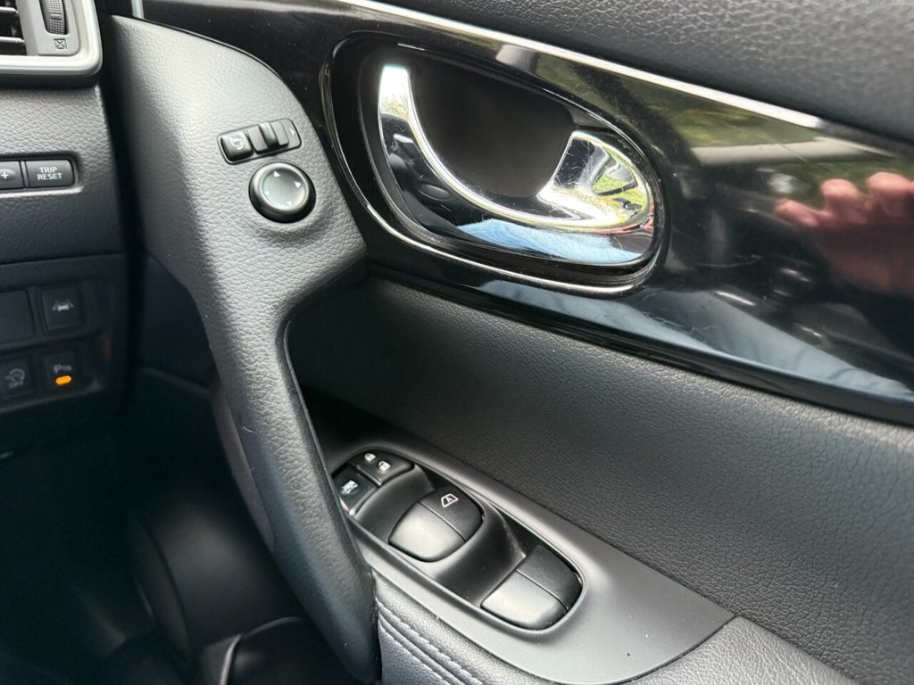 Used Nissan Qashqai 2015 for sale - 76454569: Photo 9