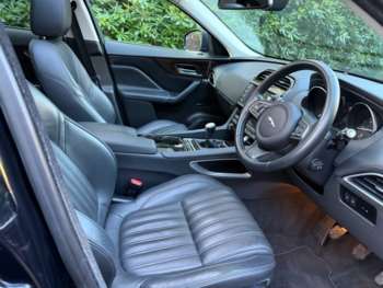 Used Jaguar F-Pace 2016 for sale - 73807404: Photo
