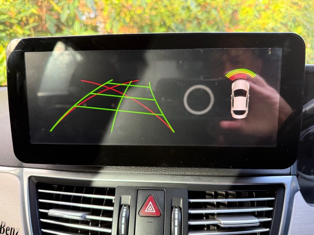 Used Mercedes-Benz E Class 2011 for sale - 76941568: Photo 9