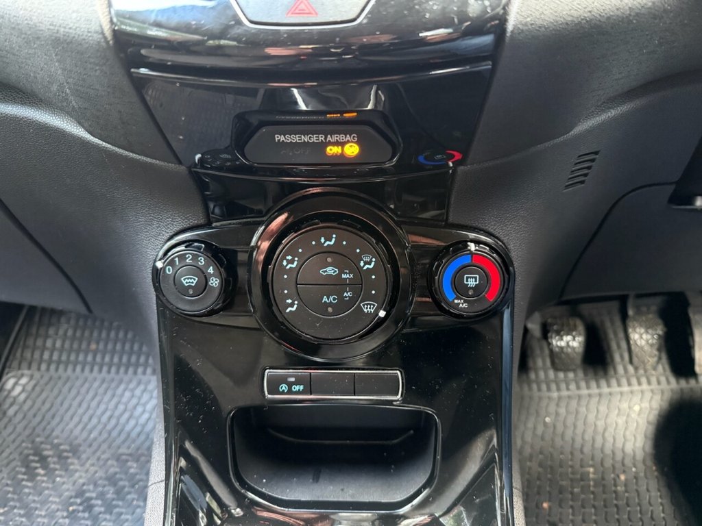 Used Ford Fiesta 2015 for sale - 77231950: Photo 11