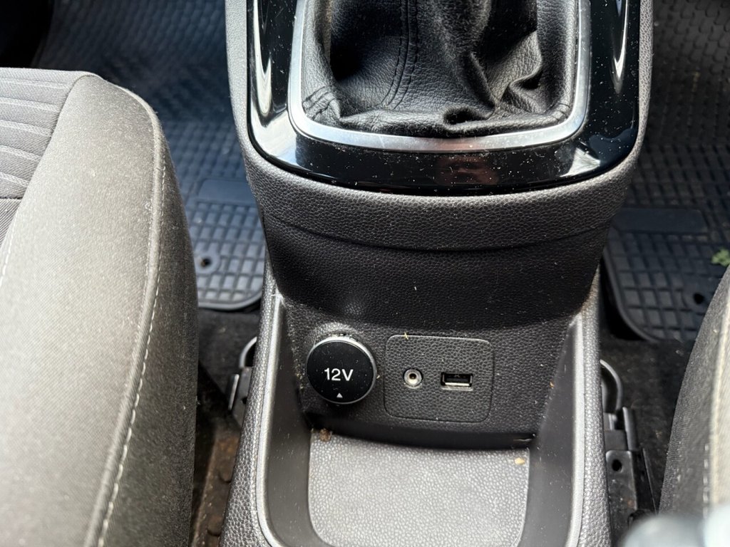 Used Ford Fiesta 2015 for sale - 77231950: Photo 13