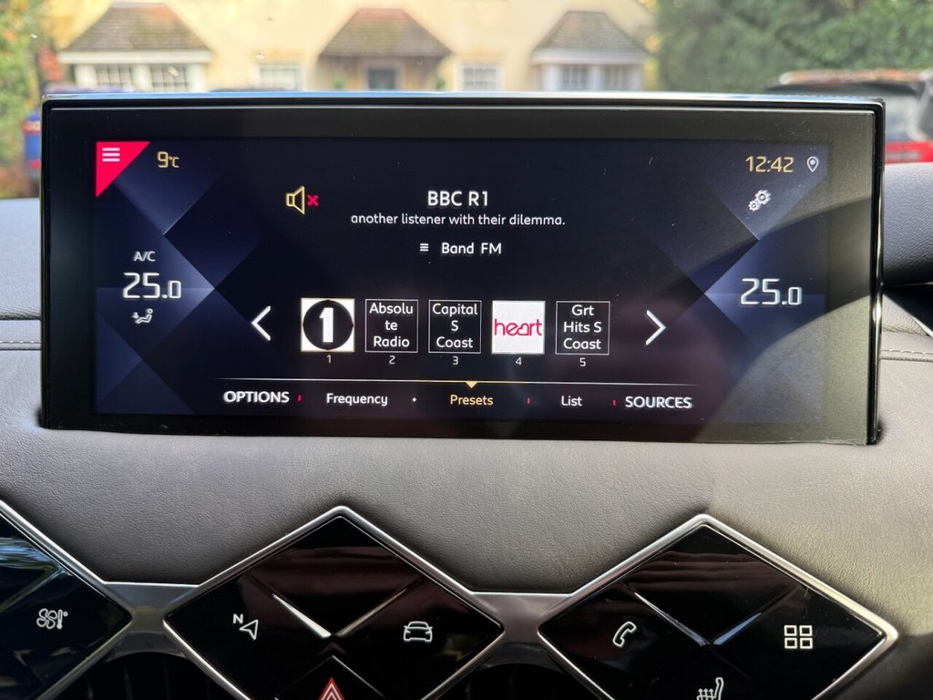 Used DS Automobiles DS 3 Crossback 2019 for sale - 76740533: Photo 15