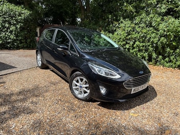 Used Ford Fiesta 2017 for sale - 75699901: Photo