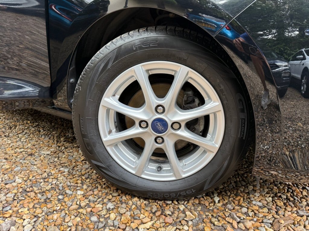 Used Ford Fiesta 2017 for sale - 75699901: Photo 30