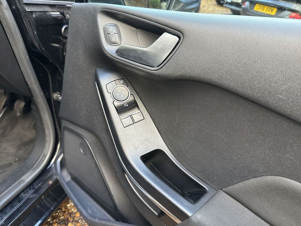 Used Ford Fiesta 2017 for sale - 75699901: Photo 45