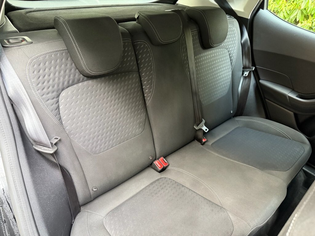 Used Ford Fiesta 2017 for sale - 75699901: Photo 6