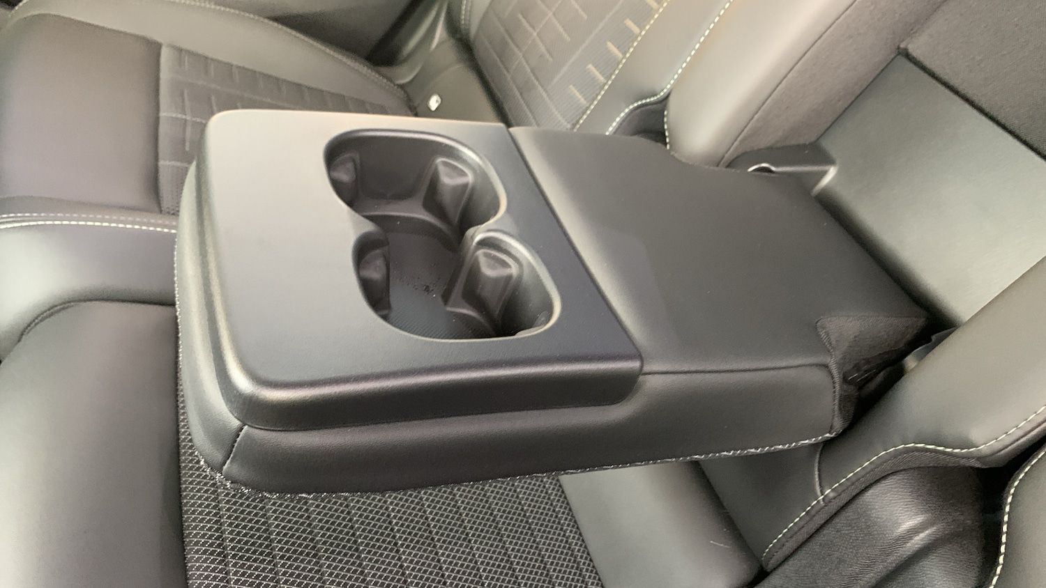 Used Peugeot 5008 2025 for sale - 76033035: Photo 51