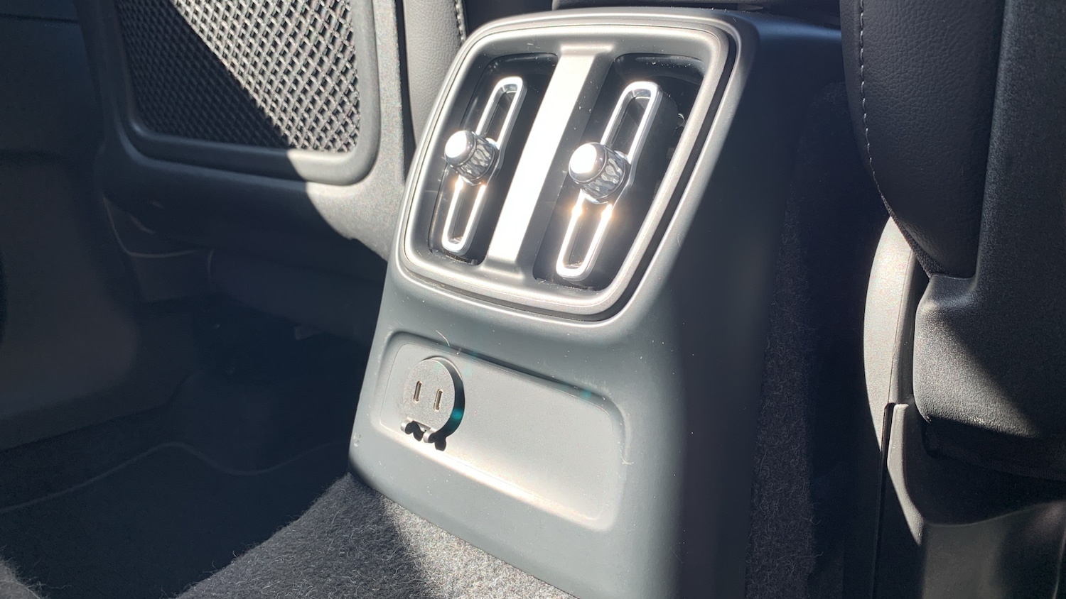 Used Volvo XC40 2022 for sale - 76003099: Photo 36