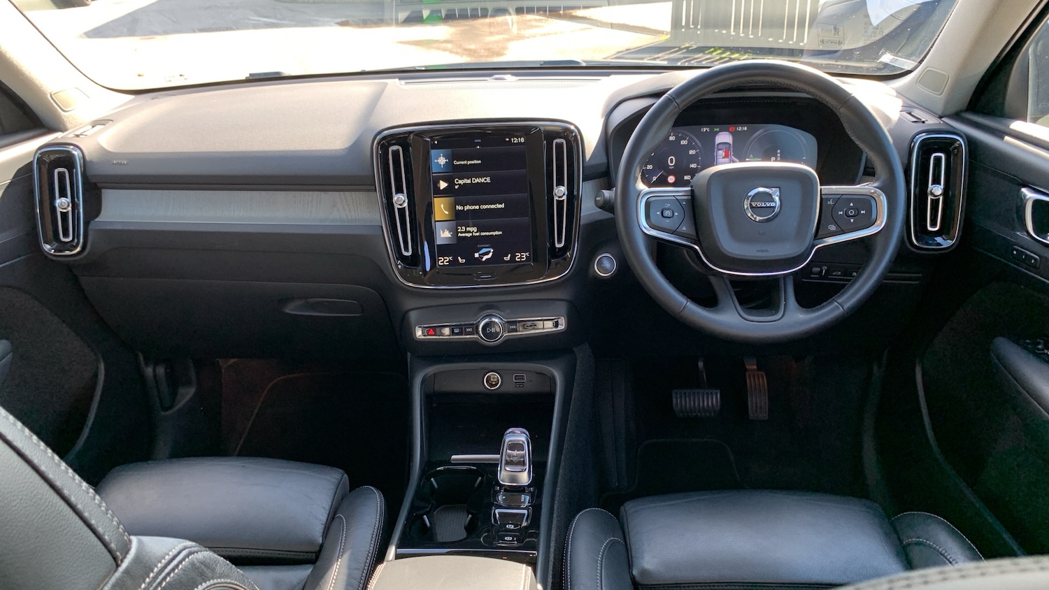 Used Volvo XC40 2022 for sale - 76003099: Photo 4