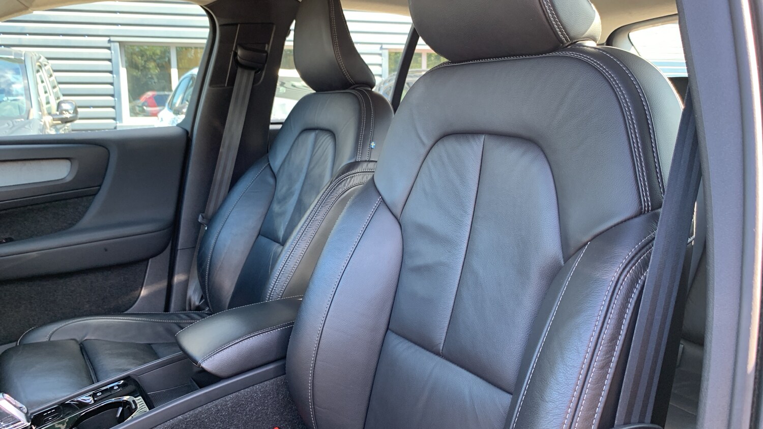 Used Volvo XC40 2022 for sale - 76003099: Photo 42