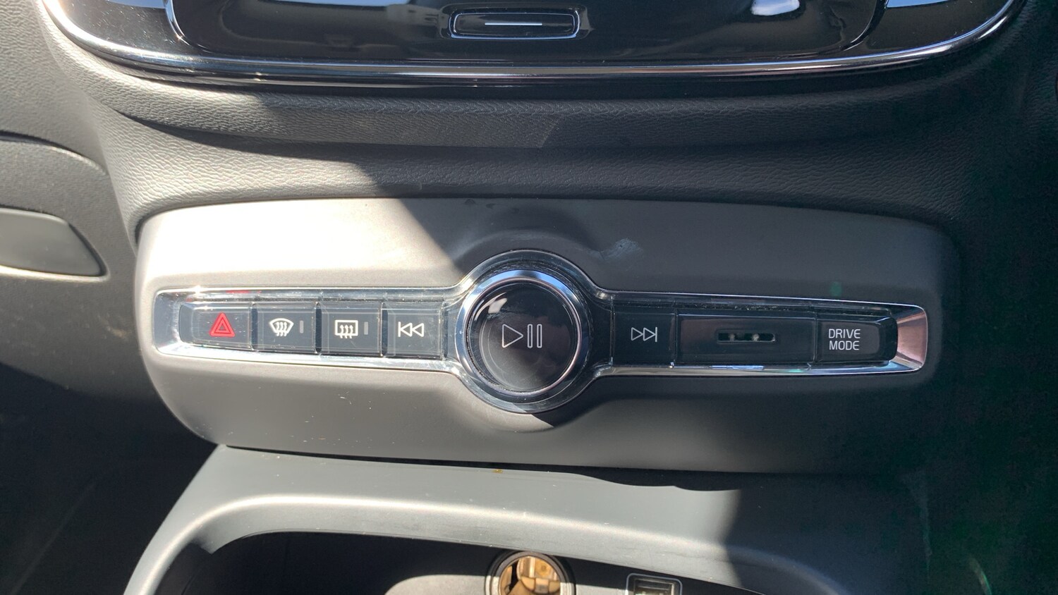 Used Volvo XC40 2022 for sale - 76003099: Photo 48