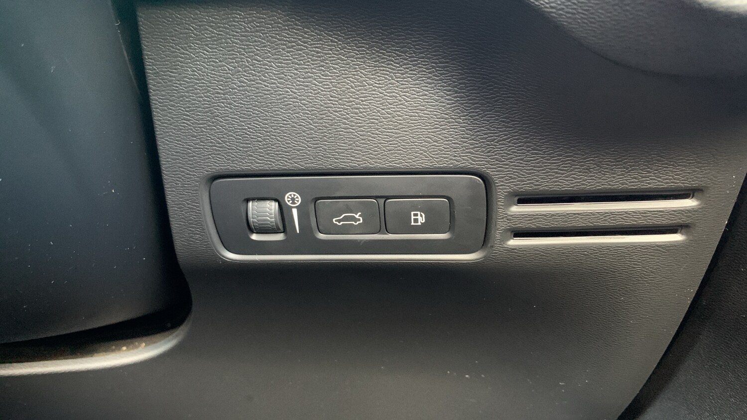 Used Volvo XC40 2022 for sale - 76003099: Photo 49