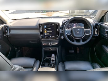 Used Volvo XC40 2022 for sale - 76003099: Photo