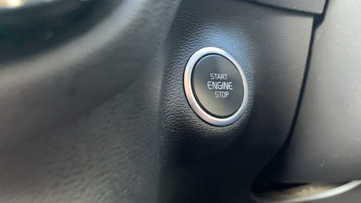 Used Volvo XC40 2022 for sale - 76003099: Photo 53