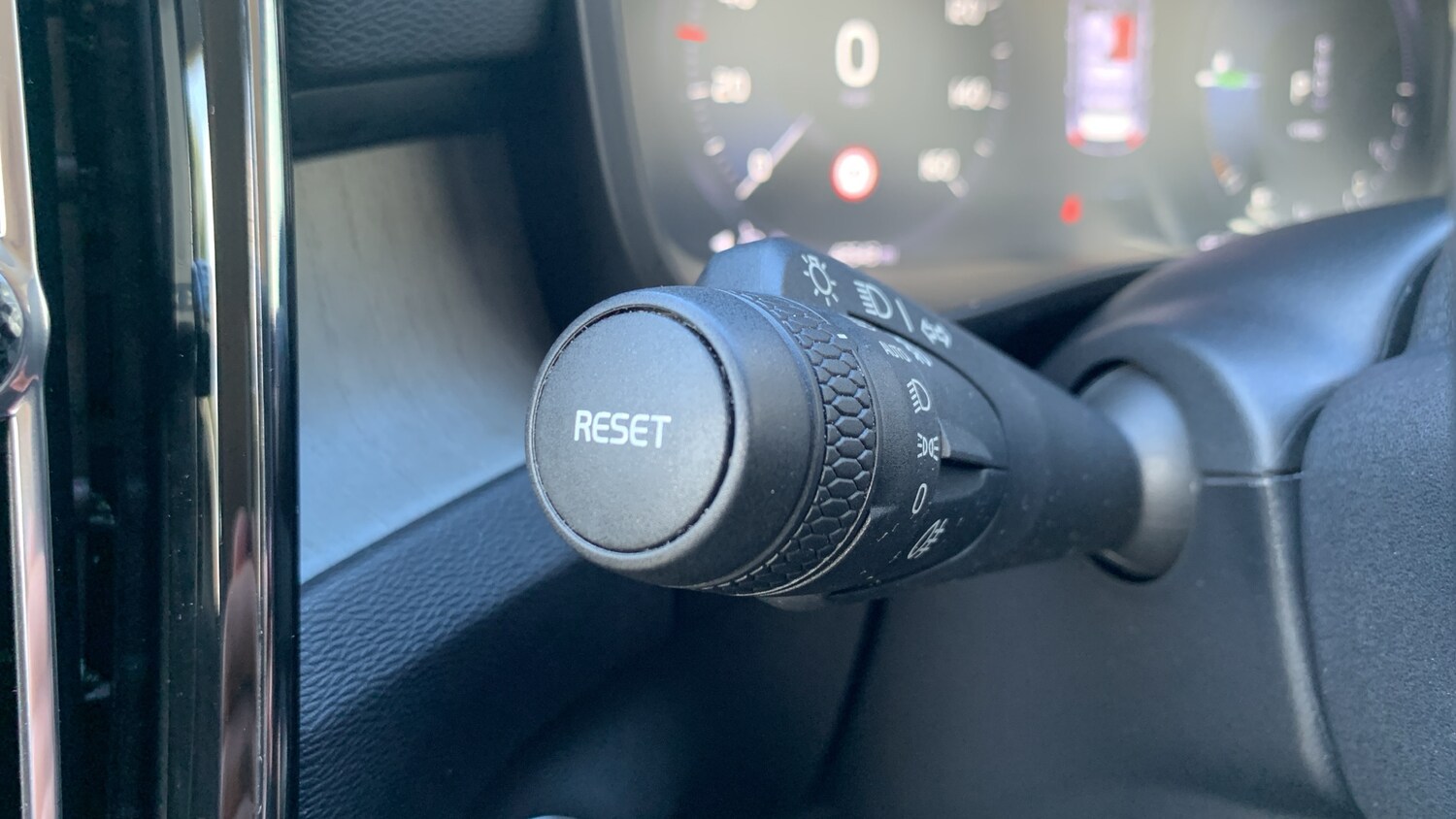 Used Volvo XC40 2022 for sale - 76003099: Photo 54