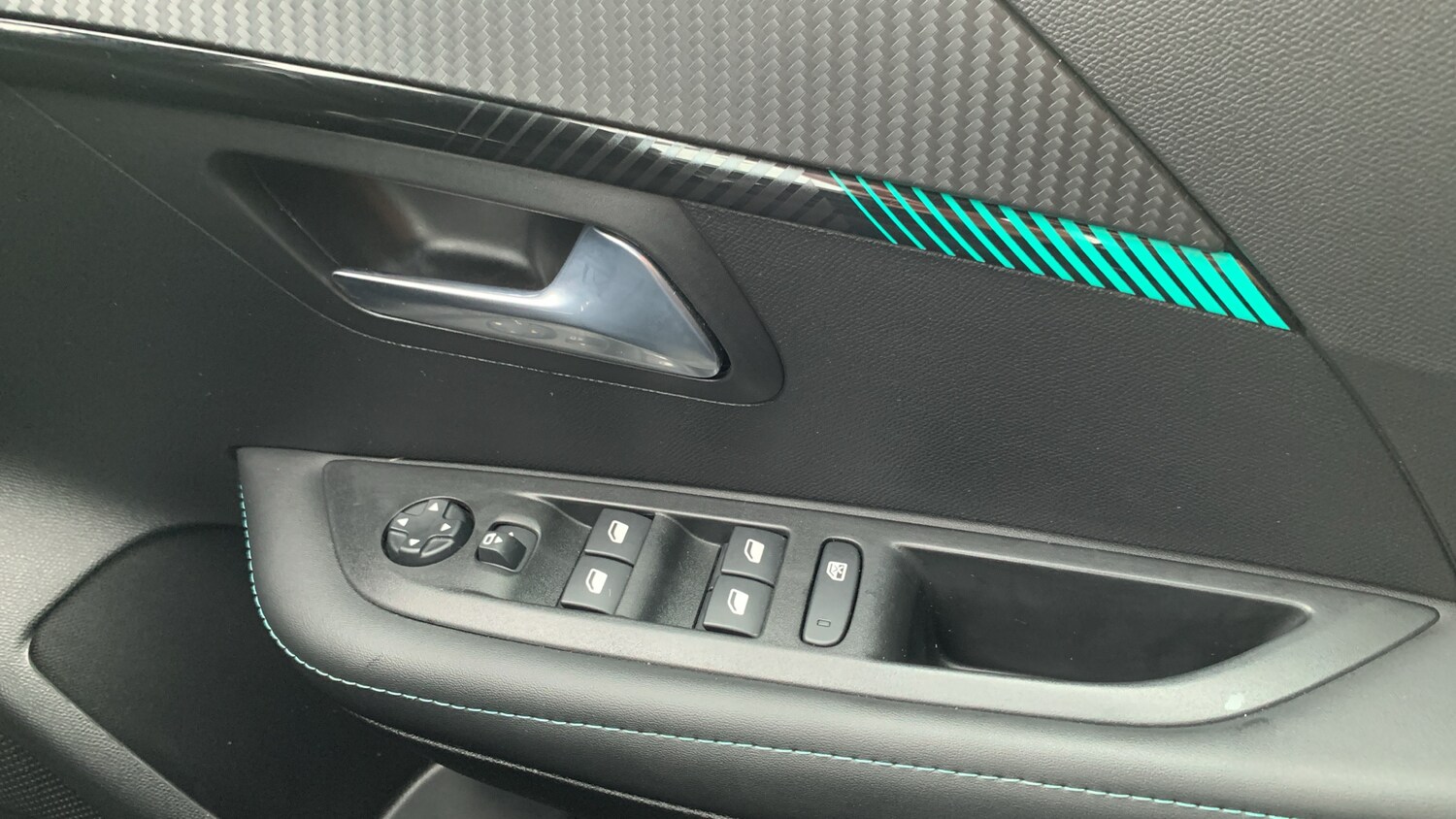 Used Peugeot 208 2022 for sale - 76574285: Photo 22