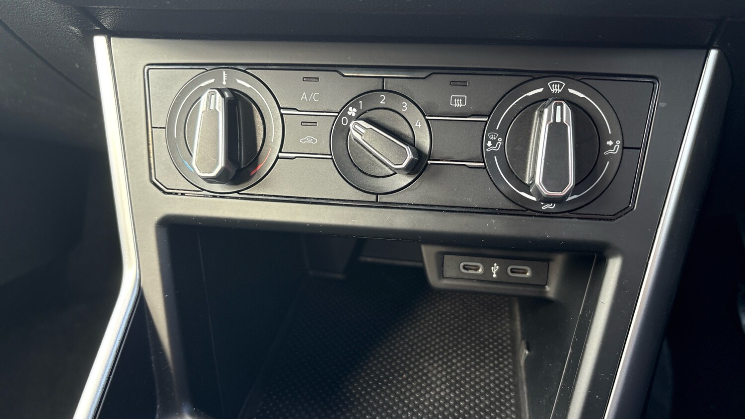 Used Volkswagen Polo 2023 for sale - 76110286: Photo 42