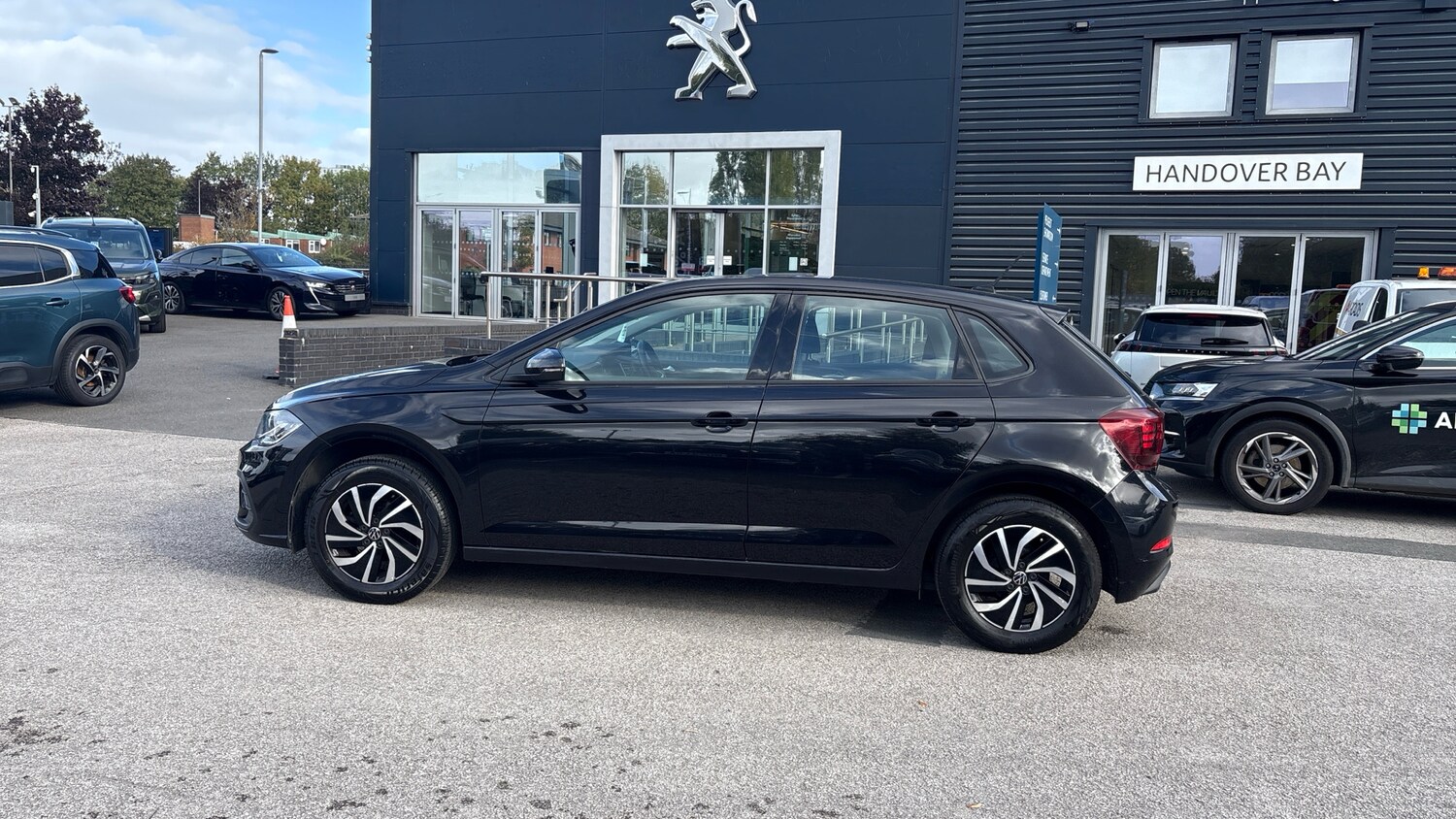 Used Volkswagen Polo 2023 for sale - 76110286: Photo 6