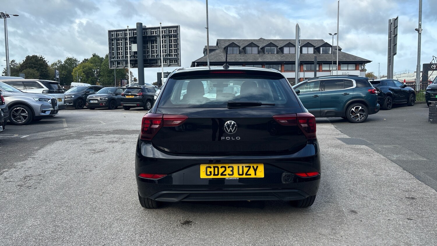 Used Volkswagen Polo 2023 for sale - 76110286: Photo 9