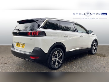 Used Peugeot 5008 2024 for sale - 76338275: Photo