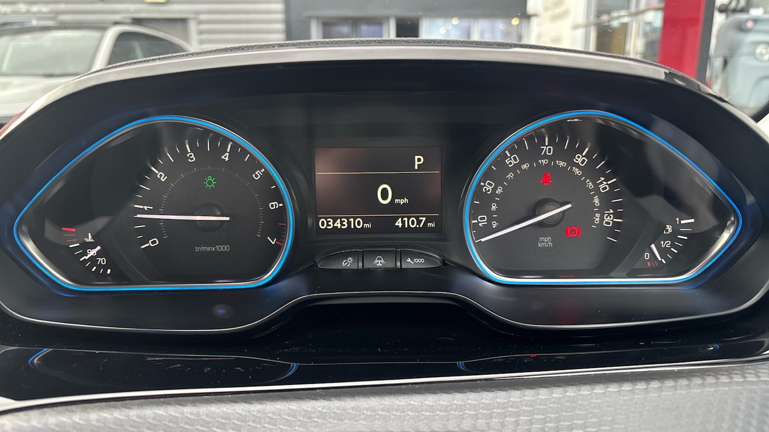 Used Peugeot 2008 2017 for sale - 77268742: Photo 14