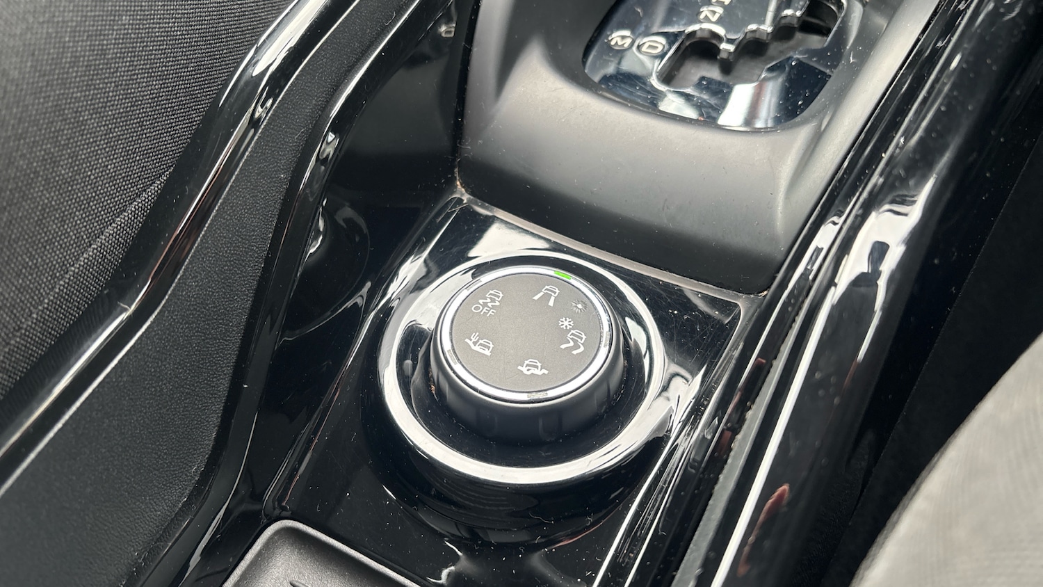 Used Peugeot 2008 2017 for sale - 77268742: Photo 22