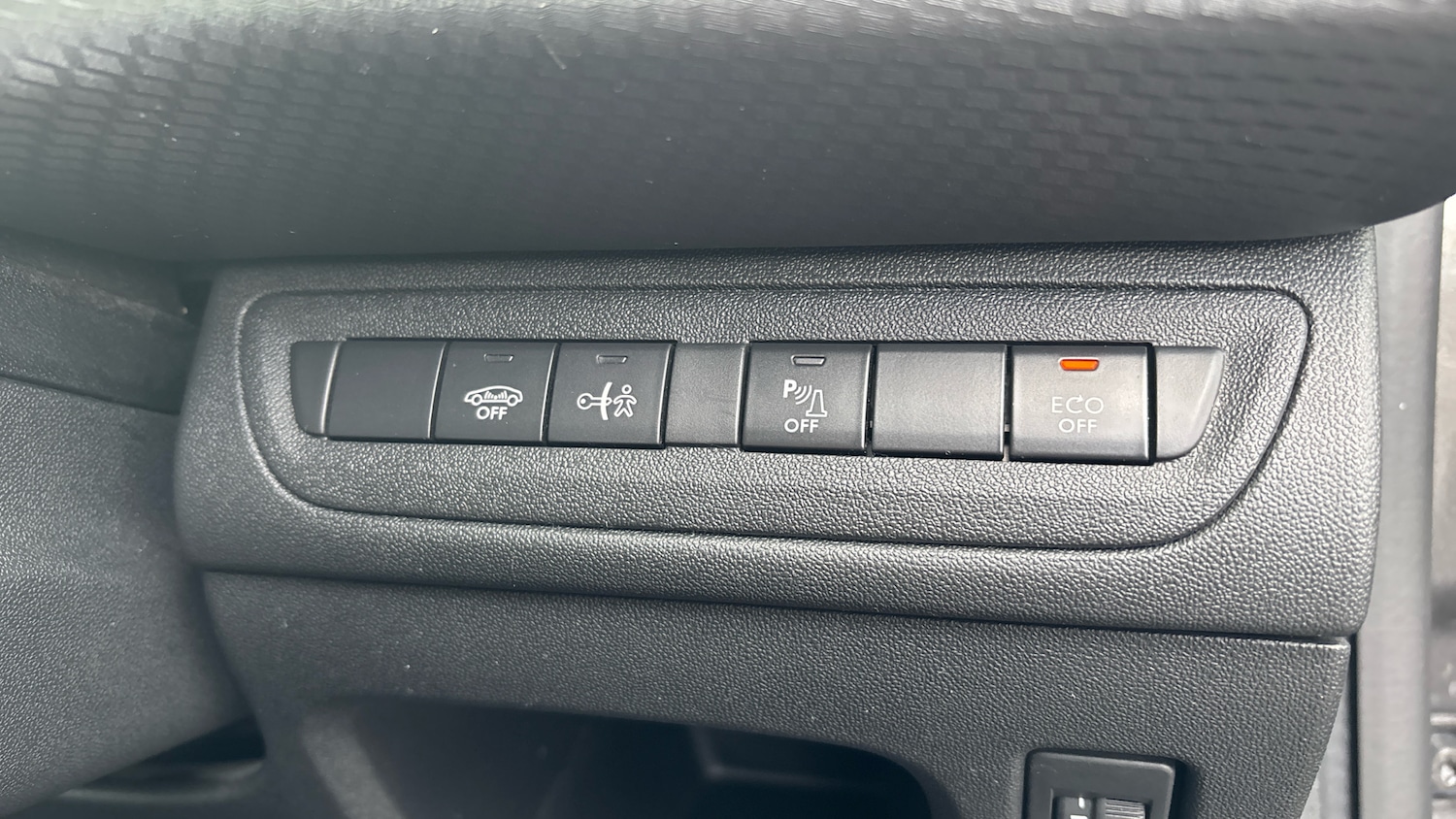 Used Peugeot 2008 2017 for sale - 77268742: Photo 27