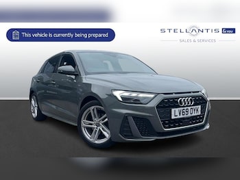 Audi - A1
