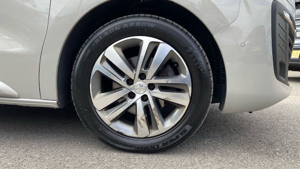 Used Peugeot Traveller 2021 for sale - 76095550: Photo 17