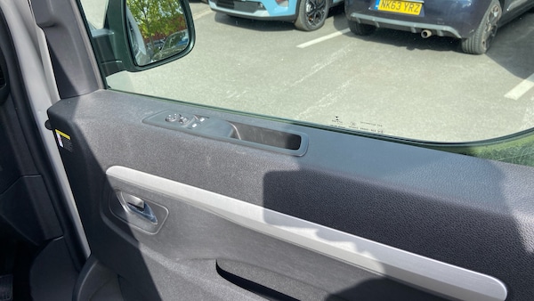Used Peugeot Traveller 2021 for sale - 76095550: Photo 22