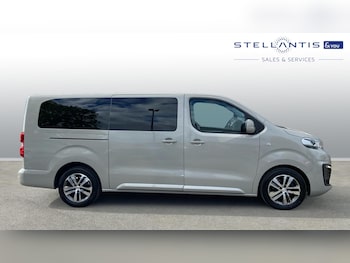 Used Peugeot Traveller 2021 for sale - 76095550: Photo 2