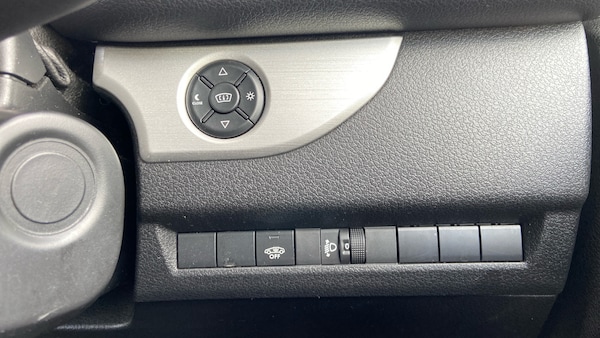 Used Peugeot Traveller 2021 for sale - 76095550: Photo 34
