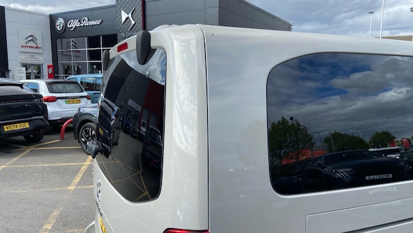 Used Peugeot Traveller 2021 for sale - 76095550: Photo 43