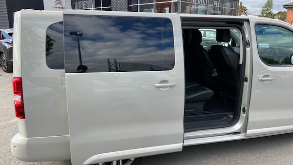Used Peugeot Traveller 2021 for sale - 76095550: Photo 50