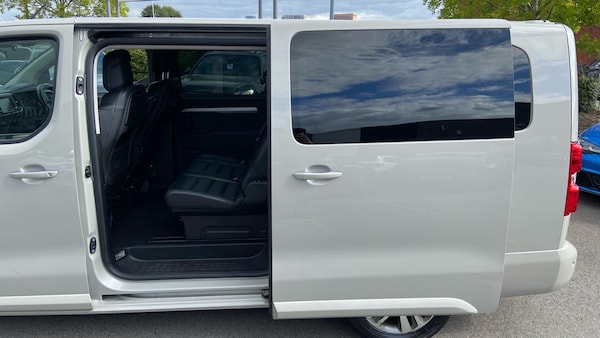 Used Peugeot Traveller 2021 for sale - 76095550: Photo 59