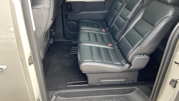 Used Peugeot Traveller 2021 for sale - 76095550: Photo 60