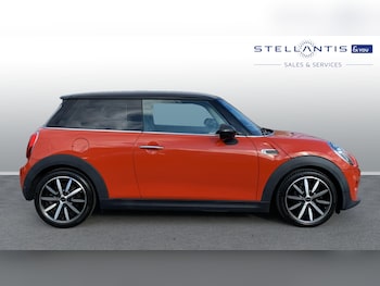 Used MINI Hatch 2018 for sale - 76271386: Photo